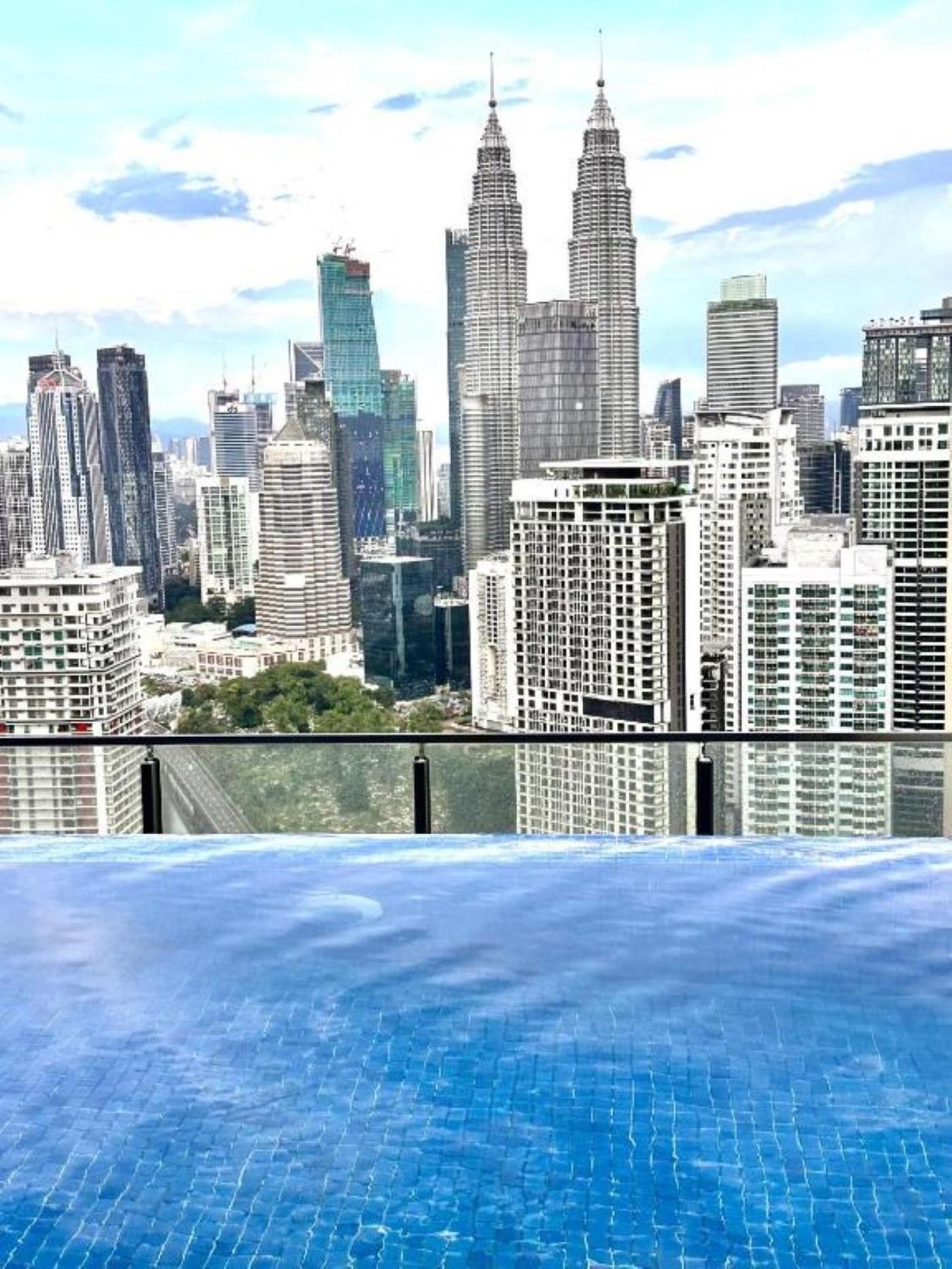 The Luxe Suites Klcc By Cozy Stay Kuala Lumpur Exterior foto